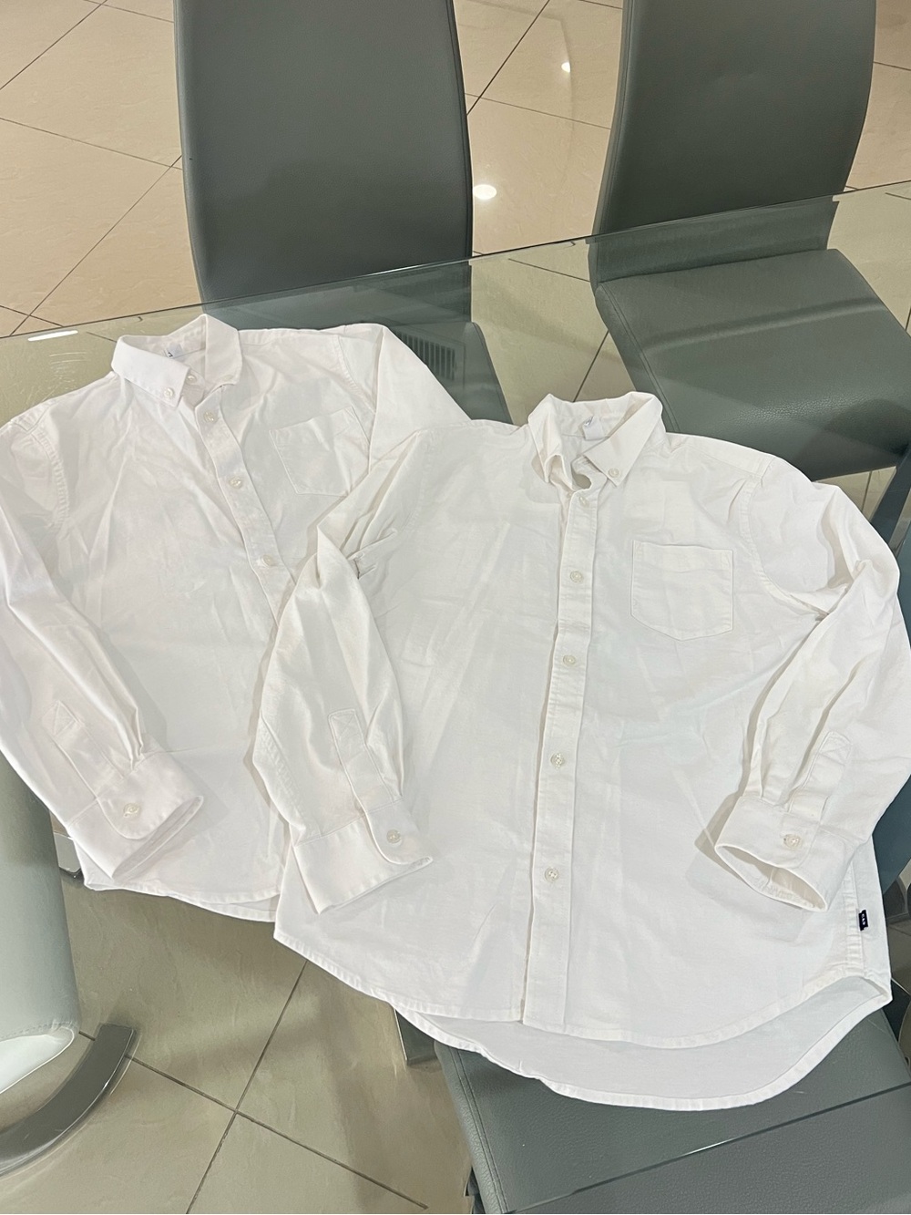 GAP Two white button-down boy shirts size large (14/16)